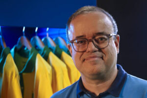 Globo sai humilhada na audiência em jogo do Brasil e SBT impressiona