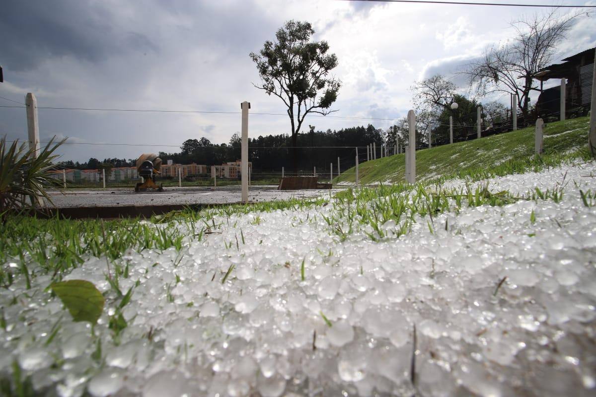 Tempestade com granizo pode atingir cidades de Minas; saiba quais 