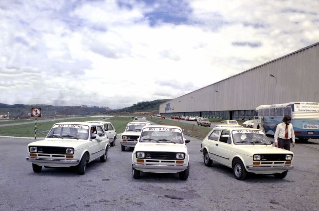Fiat147-alcool.jpg