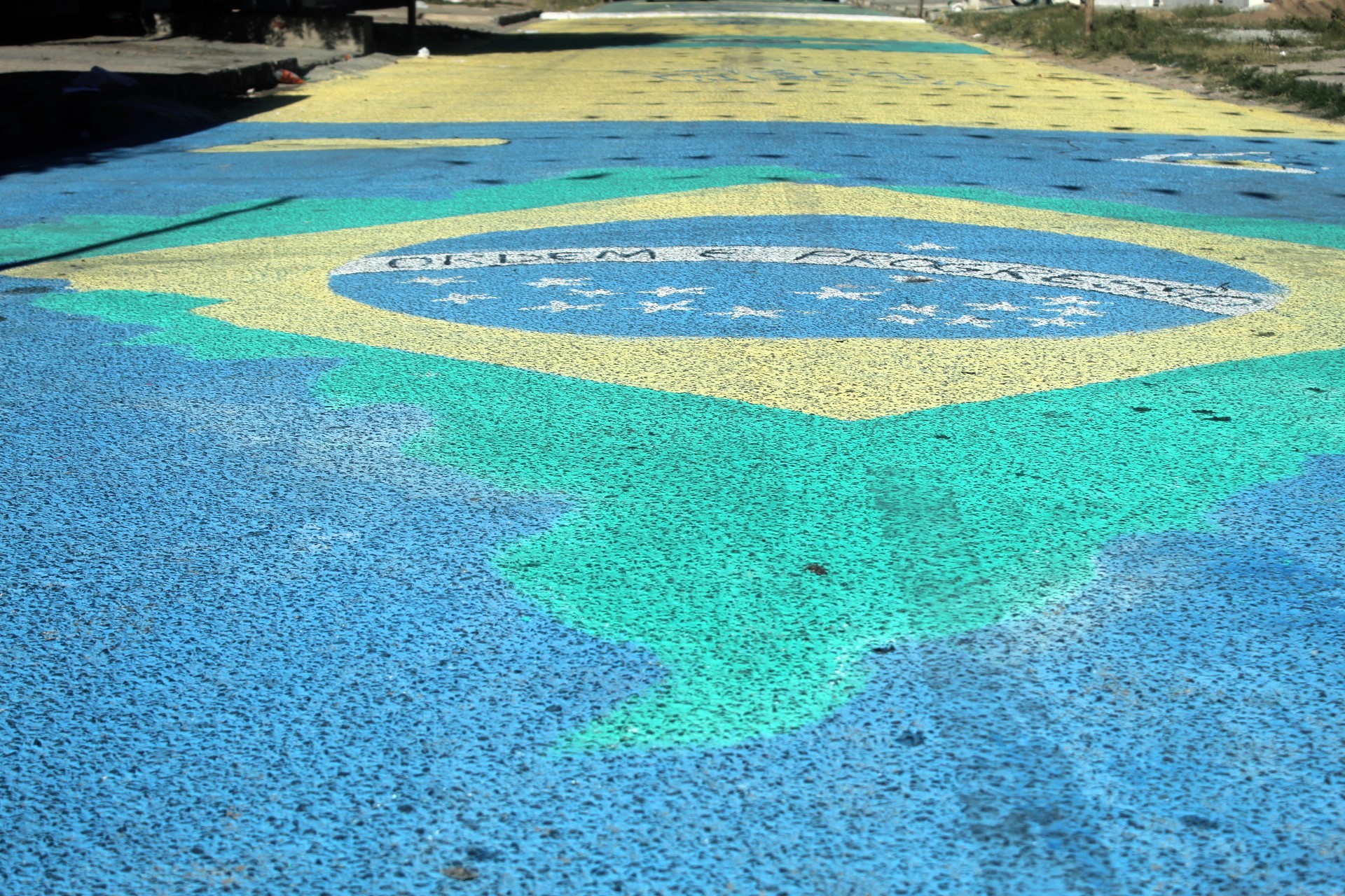 Brasil apodrece às vésperas da eleição